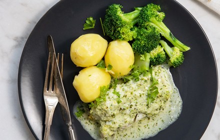 Gremolatabakad Torskfile Med Kokt Potatis Foto Nurlan Emir Mathem2