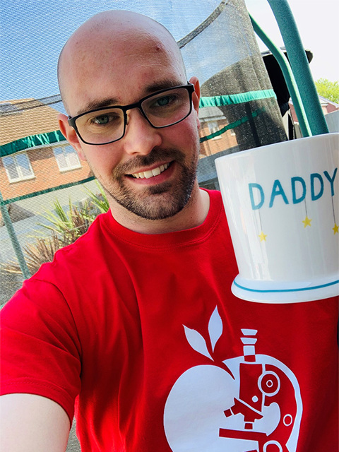 Tim Tea Selfie