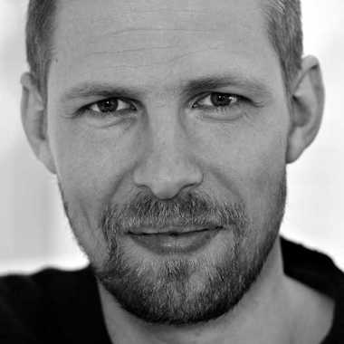 Dr Ola Hansson
